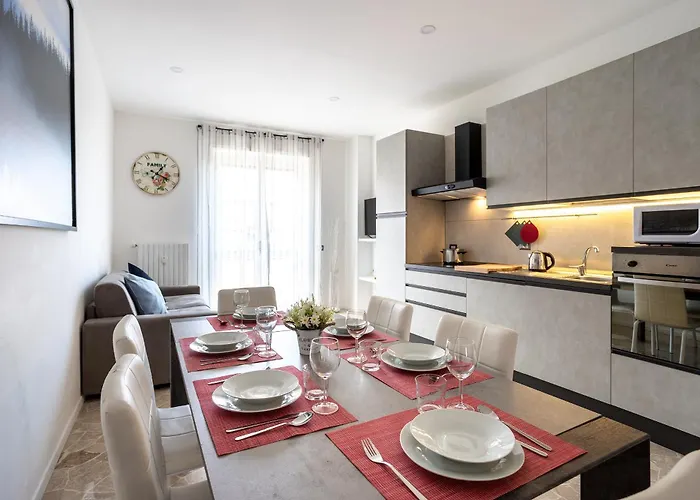 Rent - Parking And Comfort - Spacious Apt Up To 8 Pax